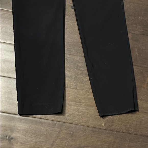 Mode DeVie Classic Black Women's dress Pants, size 8 - Picture 4 of 8
